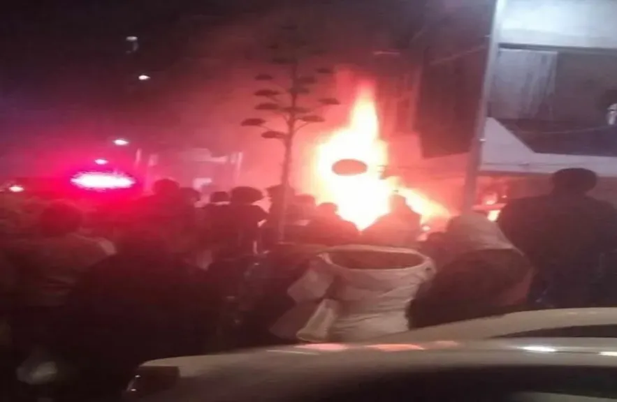 اندلاع حريق داخل مصنع ملابس بمنطقة ترسا بالهرم
