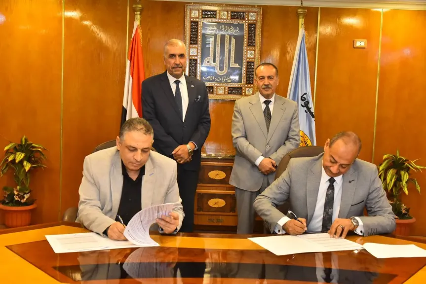 محافظ أسيوط 