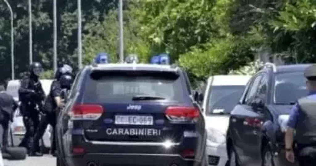 الشرطة الإيطالية 