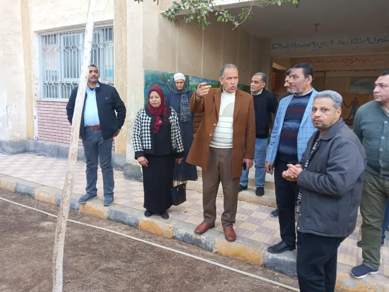 محافظ أسيوط 