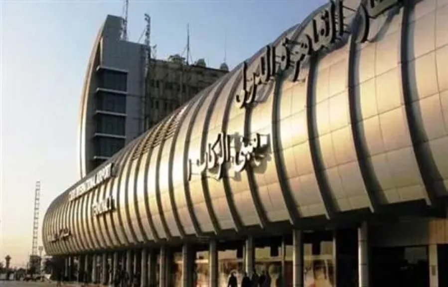 مطار القاهرة