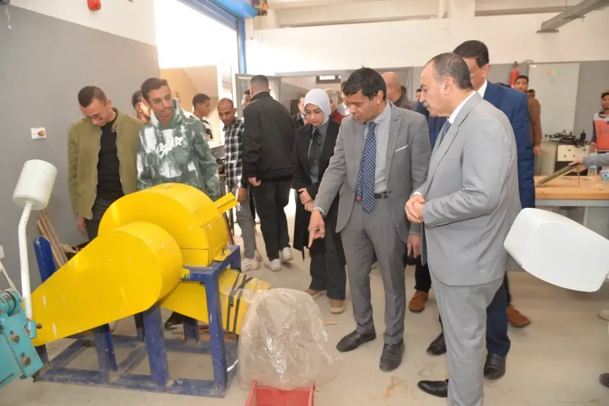 محافظ أسيوط 
