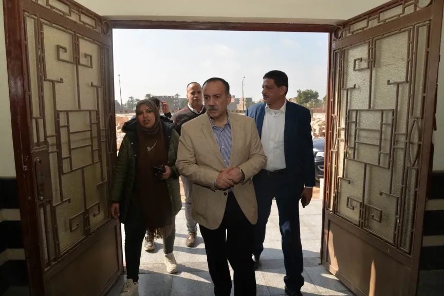 محافظ أسيوط 