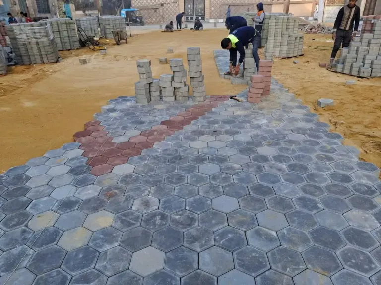 جانب من متابعه 