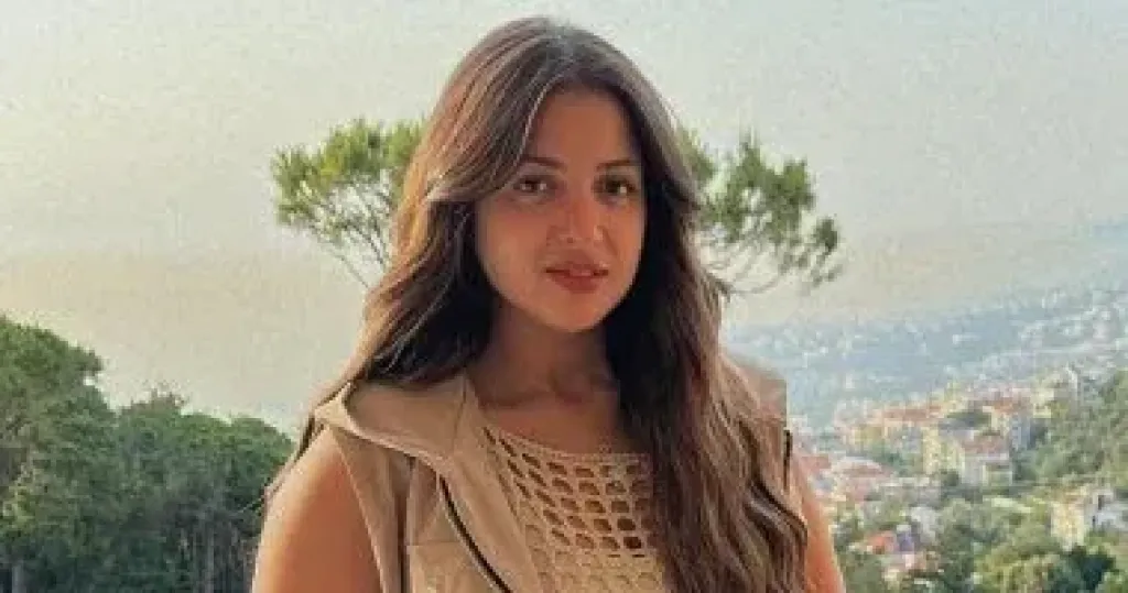 منى فاروق