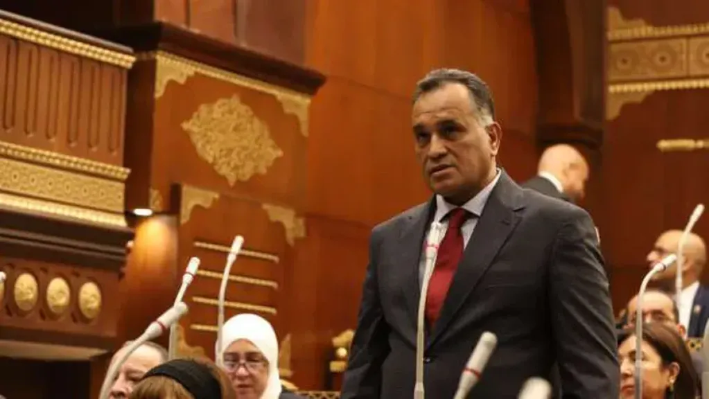النائب عيسي الشريف