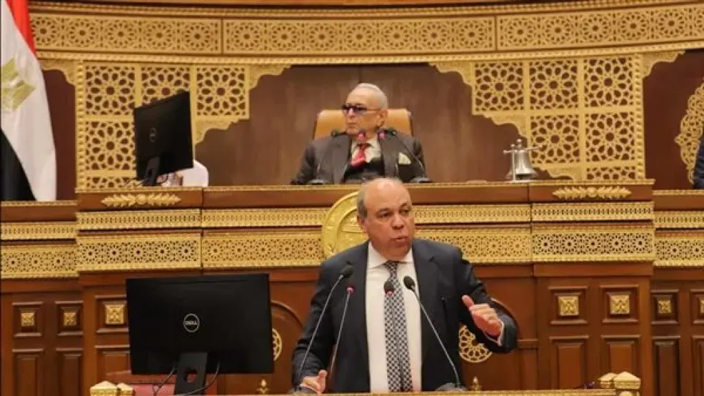 سامح الحفني وزير الطيران المدني