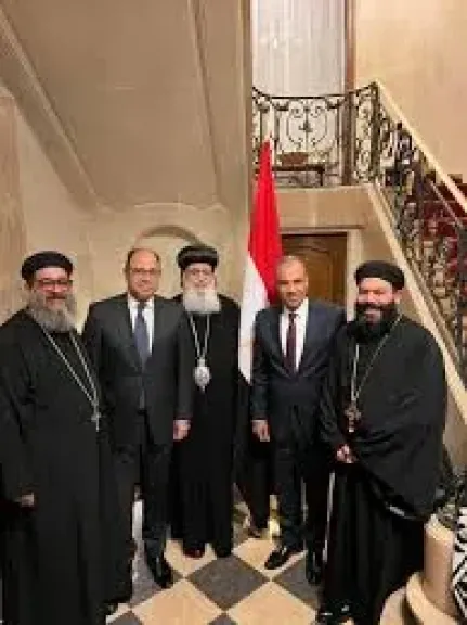 أسقف هولندا للأقباط الأرثوذكس يلتقى وزير الخارجية في السفارة المصريه 