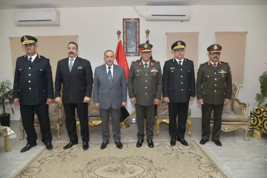 محافظ أسيوط 