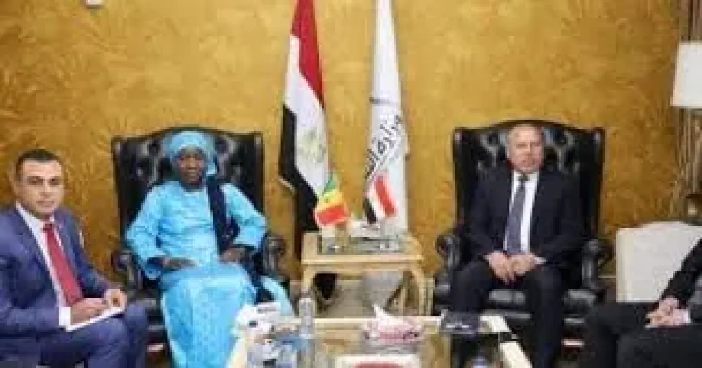 كامل الوزير والوفد السنغالي 