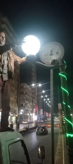 جانب من متابعه 