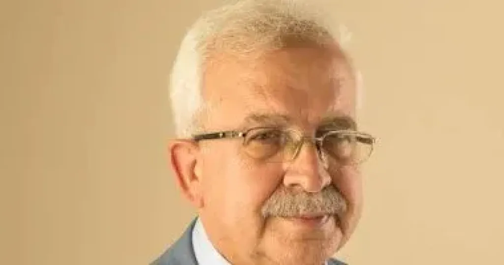 الدكتور جمال عميرة وكيل النقابة العامة للأطباء