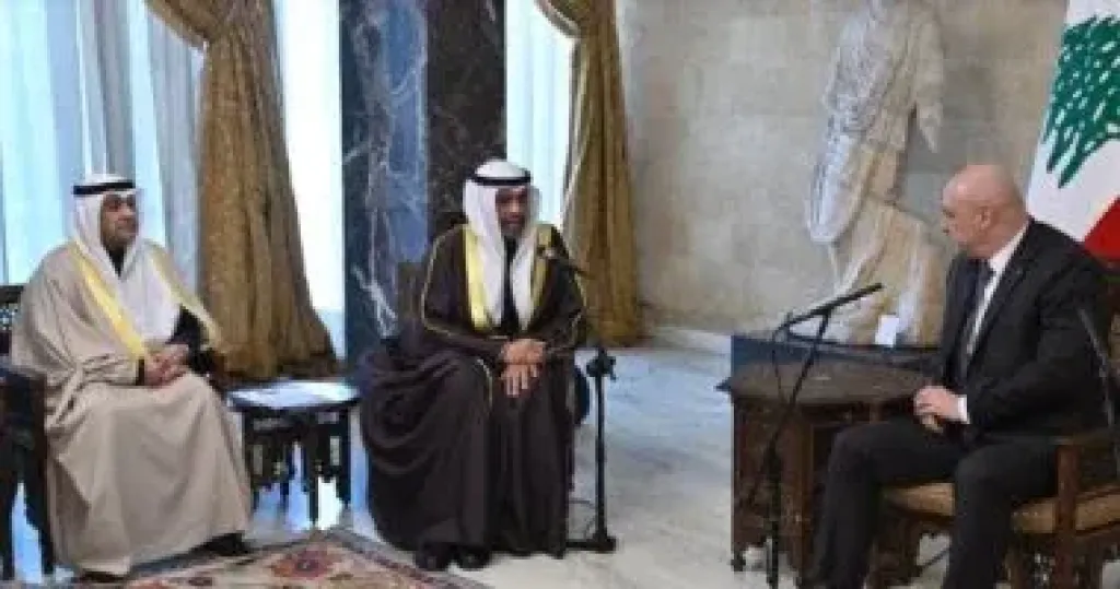 عون ووزير الخارجية الكويتى