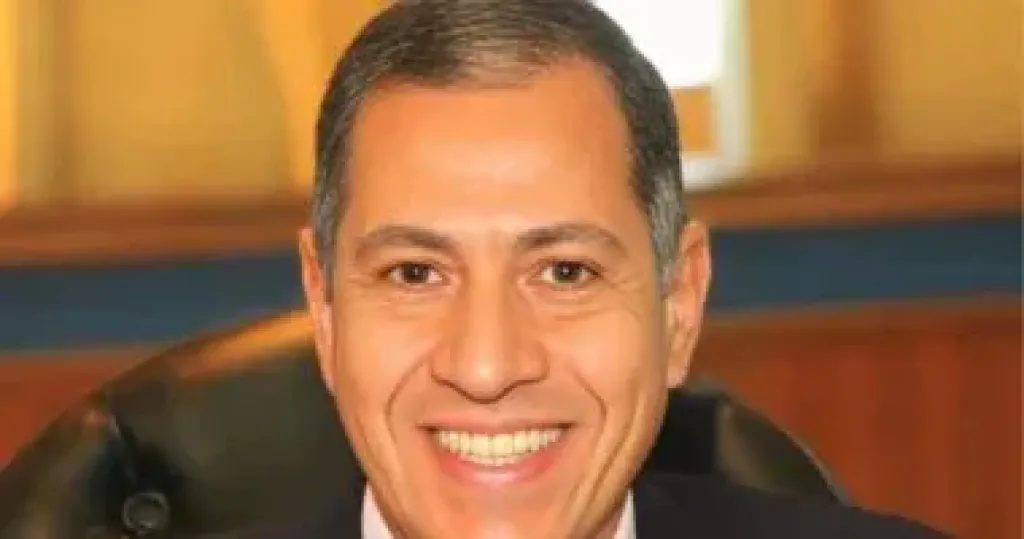 الدكتور محمد الشيخ نقيب صيادلة القاهرة