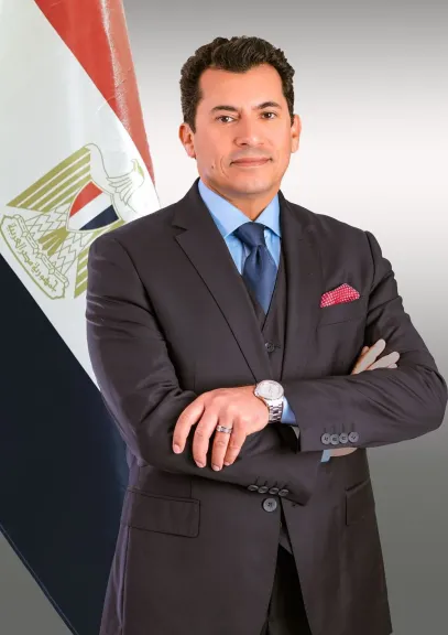  وزير الشباب والرياضة