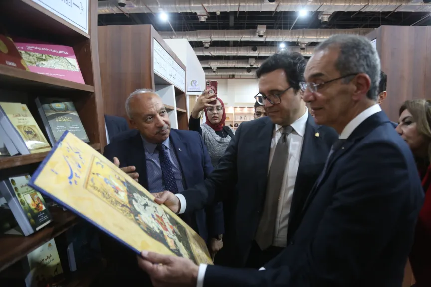 وزيرا الاتصالات والثقافة 