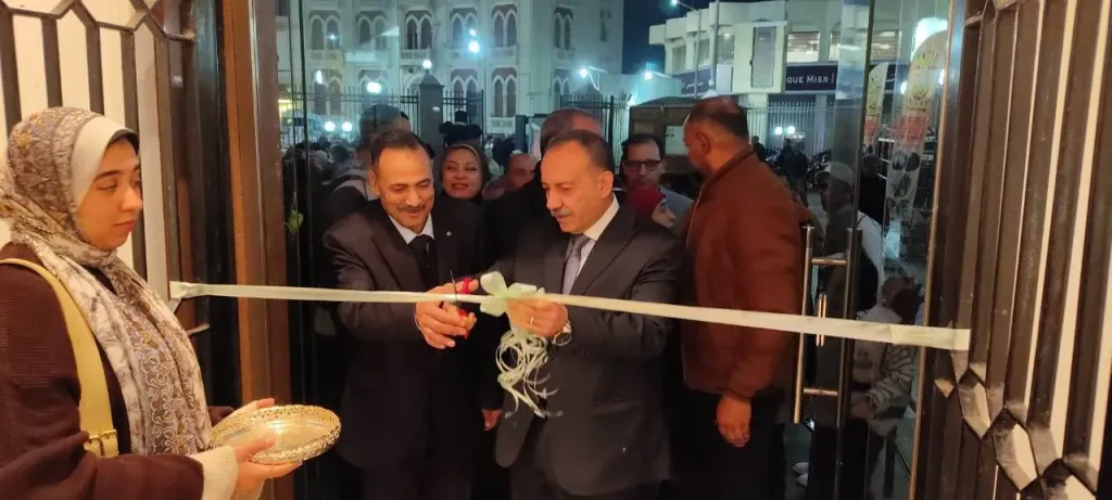 محافظ أسيوط 