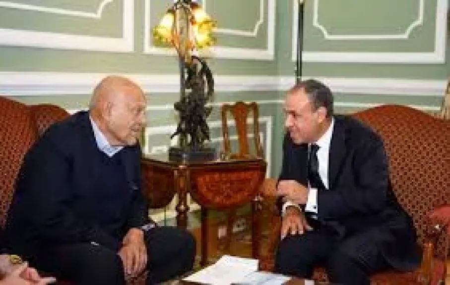 وزير الخارجية ومجدي يعقوب 