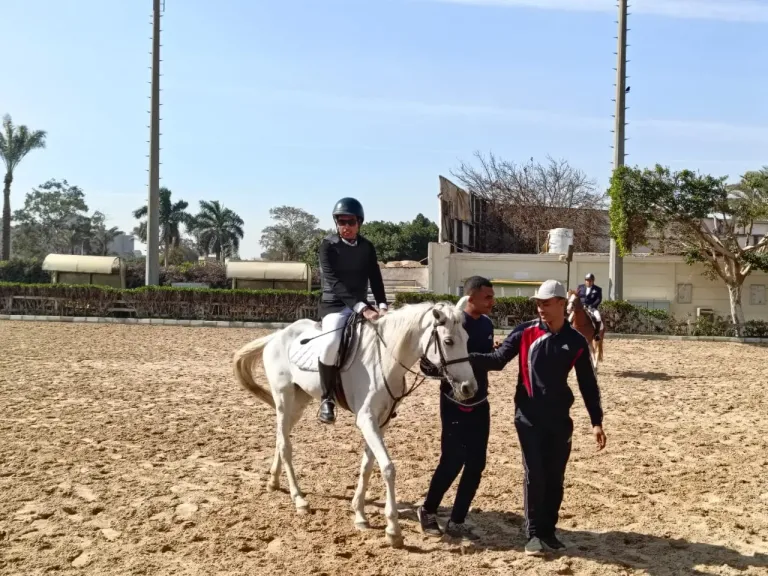 انطلاق بطولة الفروسية