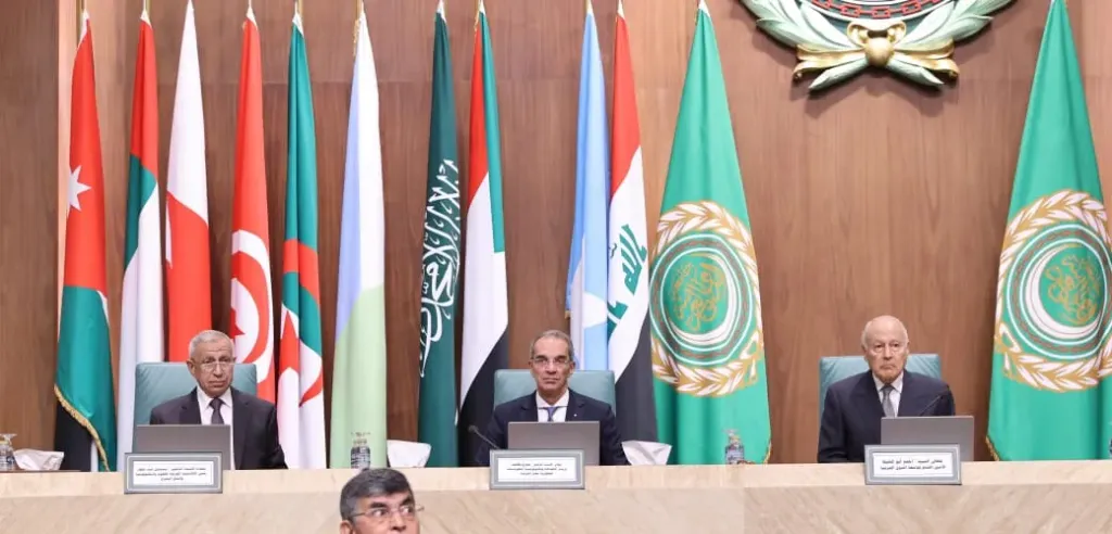 وزير الاتصالات