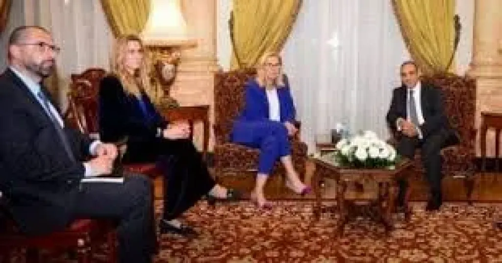 جانب من الاجتماع 