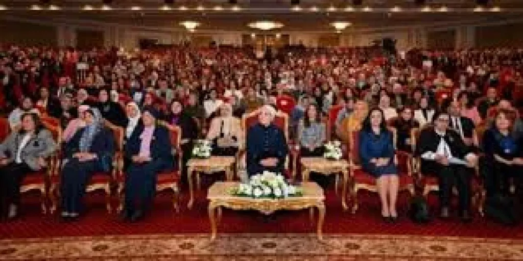 السيدة انتصار السيسى تشهد ندوة "معًا بالوعي نحميها” 