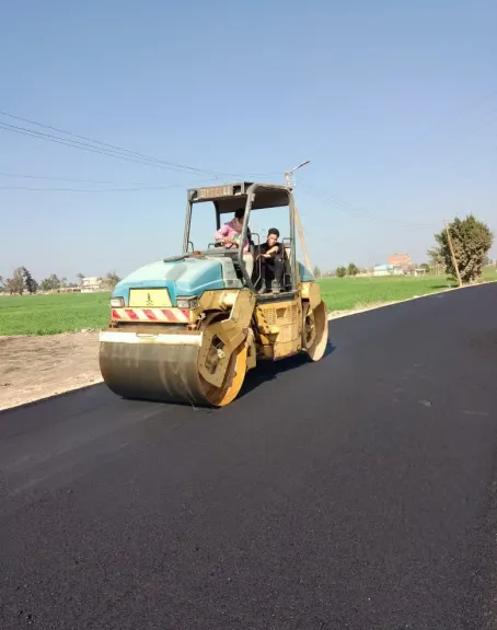 رصف طريق جسر مصرف كوم حمادة- 
