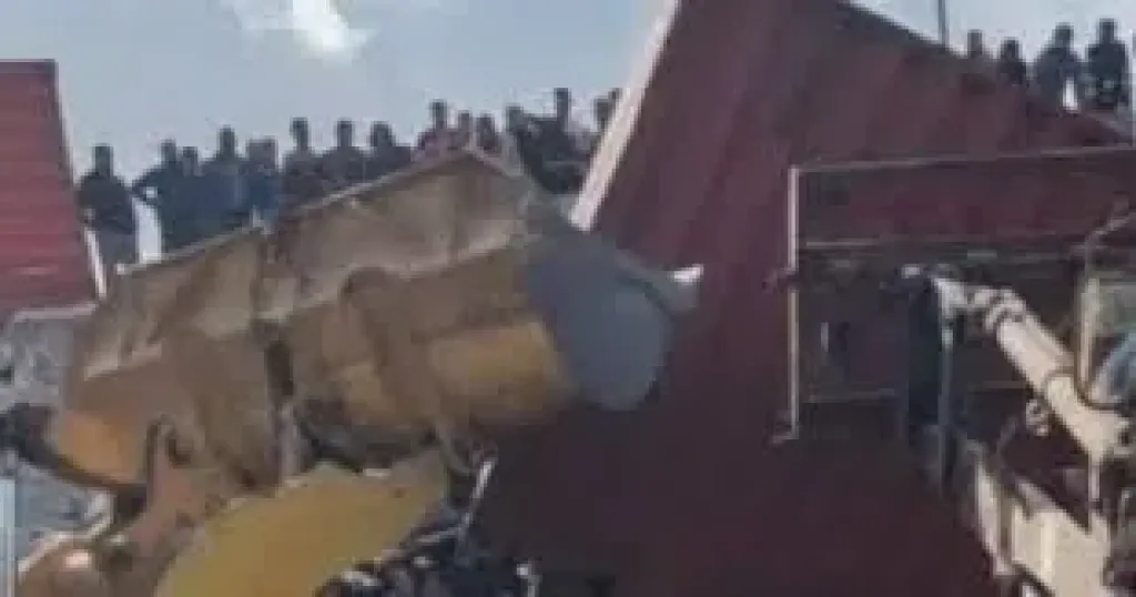جانب من الحادث 