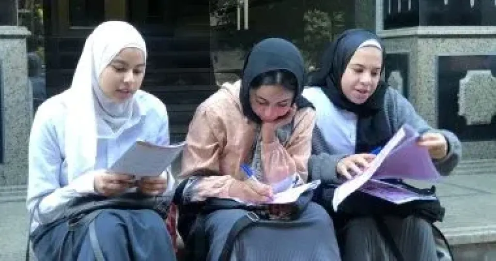 طلاب