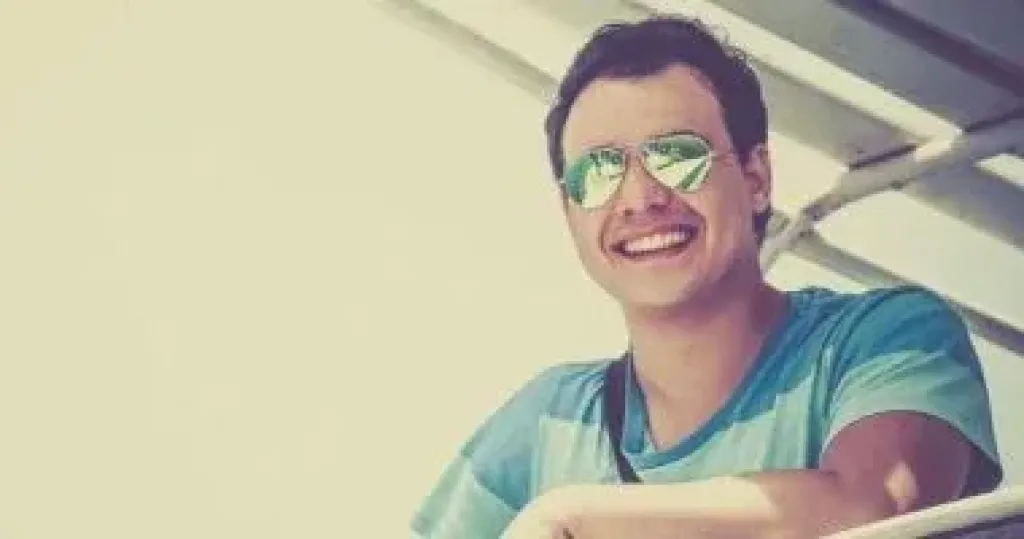 المحلن احمد طارق يحيى
