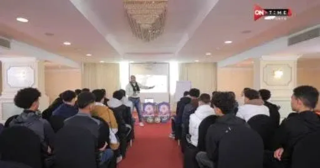 أحمد أبو الوفا المعد النفسي والذهني للرياضي يحاضر مواهب كابيتانو مصر