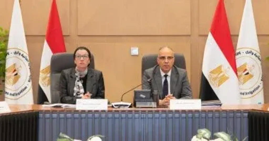 اجتماع اللجنة العليا لتراخيص الشواطئ