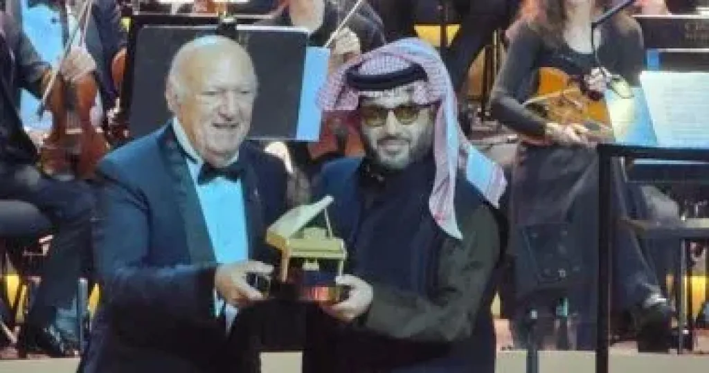 تركى آل الشيخ يكرم المايسترو الكبير عمر خيرت