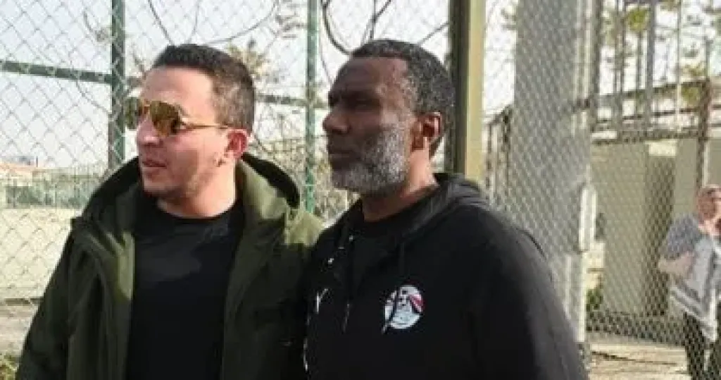 مصطفى أبو زهرة مع أحمد الكاس