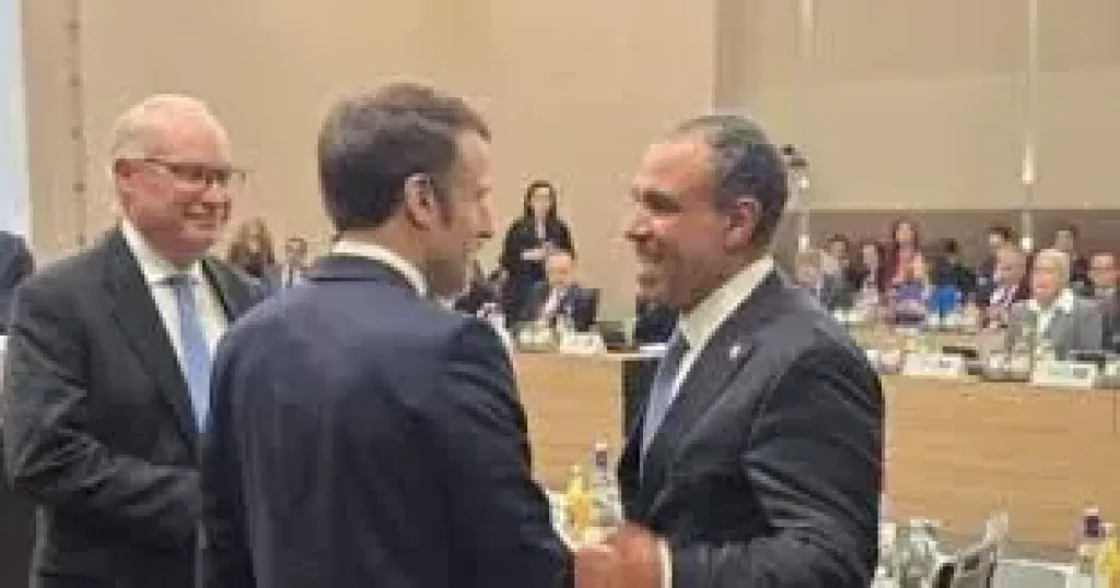 وزير الخارجية والهجرة