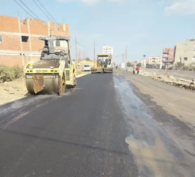 جانب من اعمال الرصف 