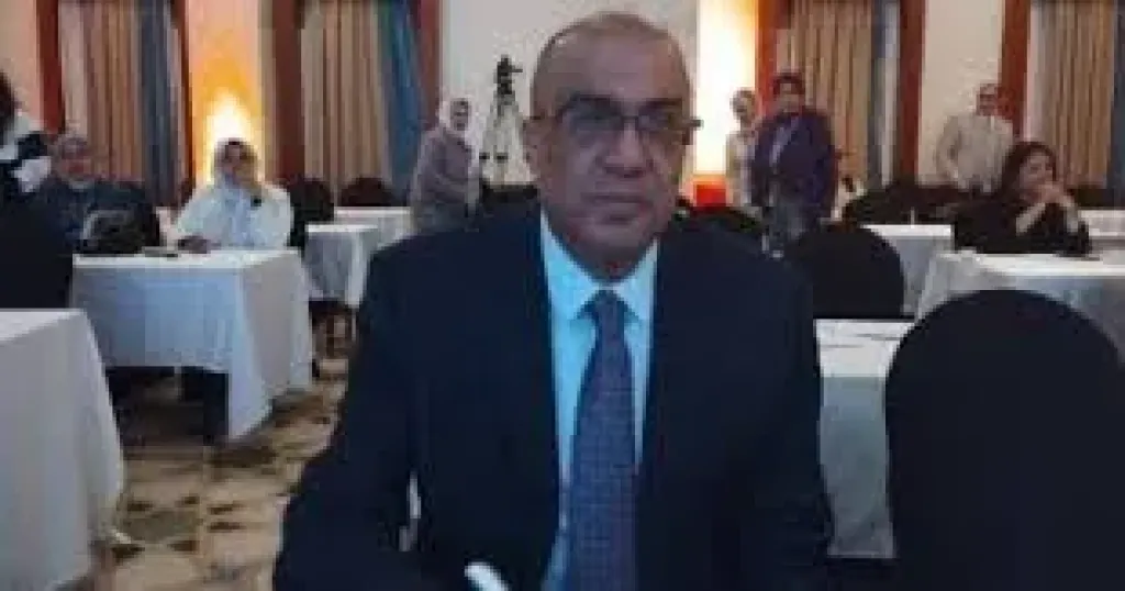 الدكتور رأفت عبد الفتاح أستاذ أورام الدم