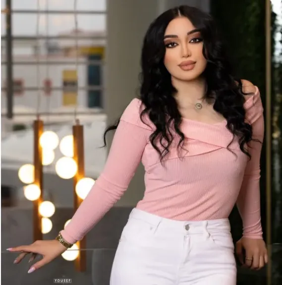 ايلينا اقبيق