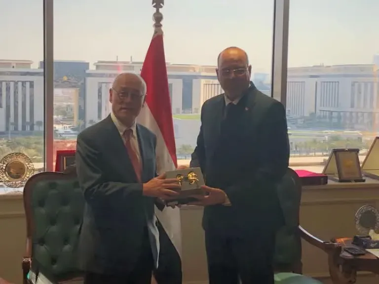 وزير القوي العاملة وسفير اليابان