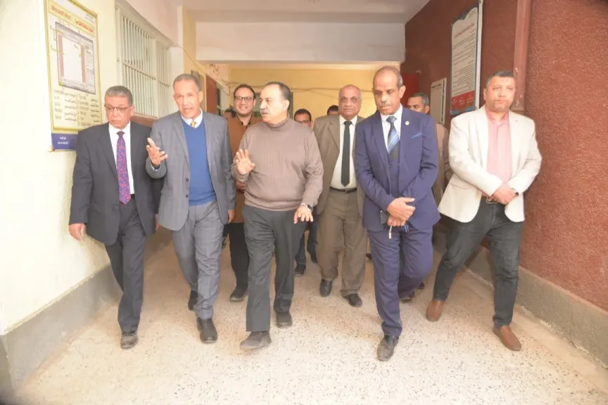 محافظ أسيوط 