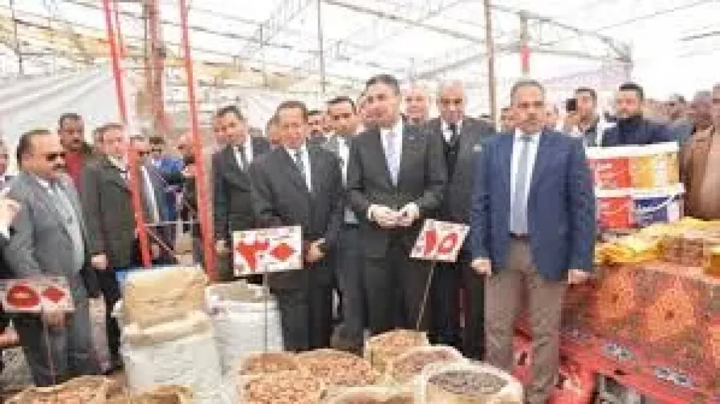 وزير التموين ومحافظ الشرقية يفتتحان معرض أهلا رمضان