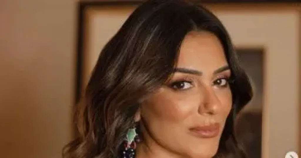 انجى المقدم
