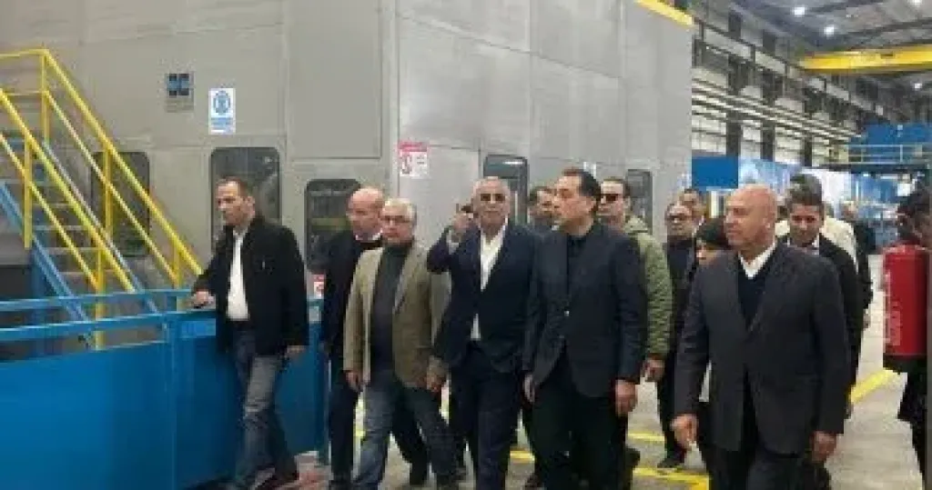 رئيس الوزراء يفتتح مصنع أليكس بانل للألواح العازلة