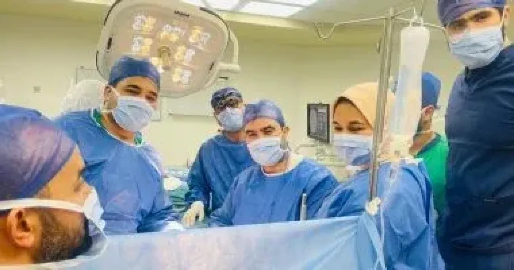 إجراء أول عملية زراعة كبد من متبرع حي
