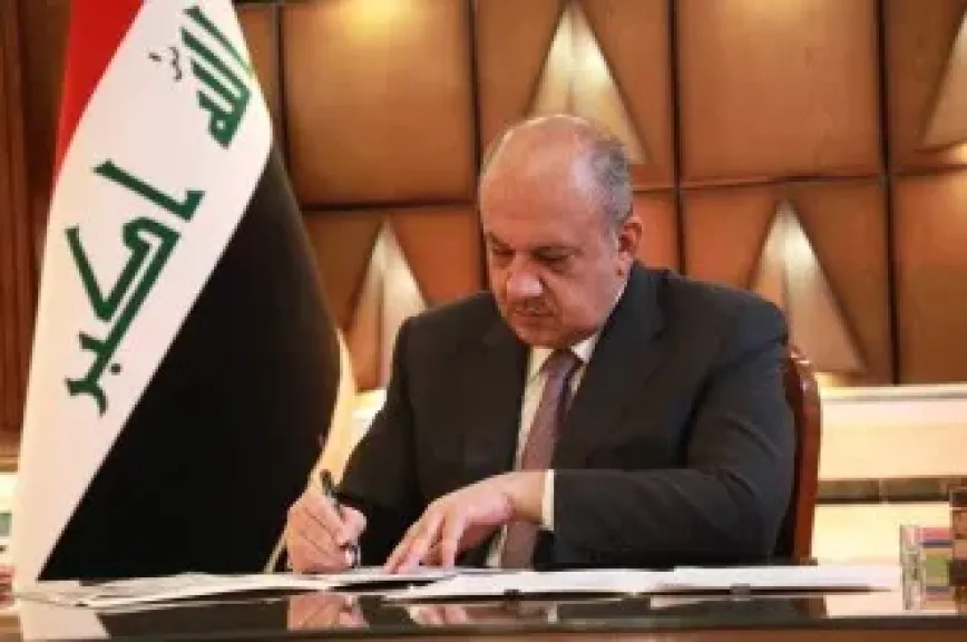 وزير الدفاع العراقي ثابت العباسي