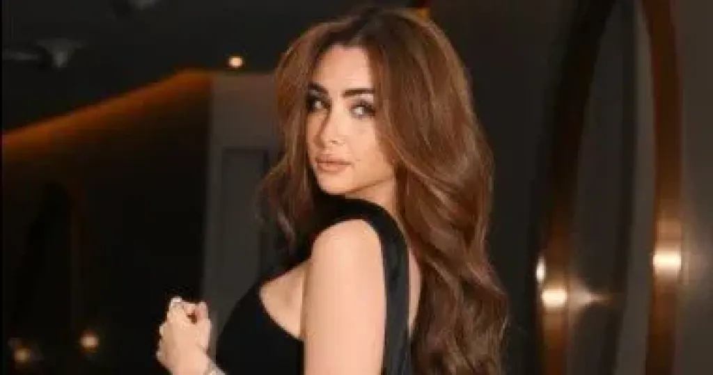 هنا الزاهد