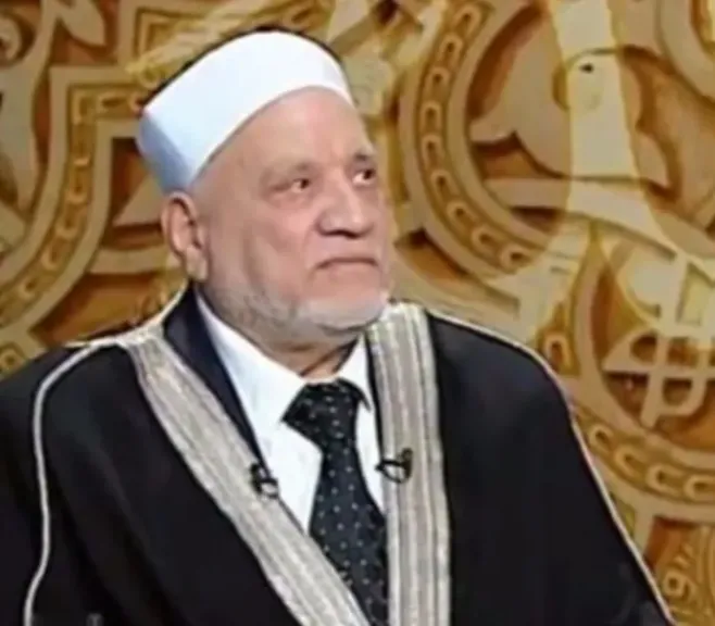 الدكتور احمد عمر هاشم 