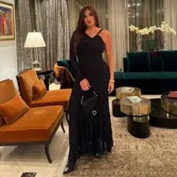 ياسمين عبد العزيز