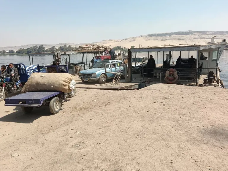 جانب من متابعه 