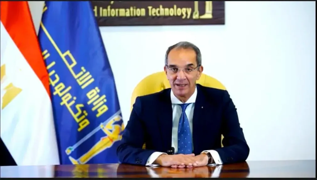 وزير الاتصالات 